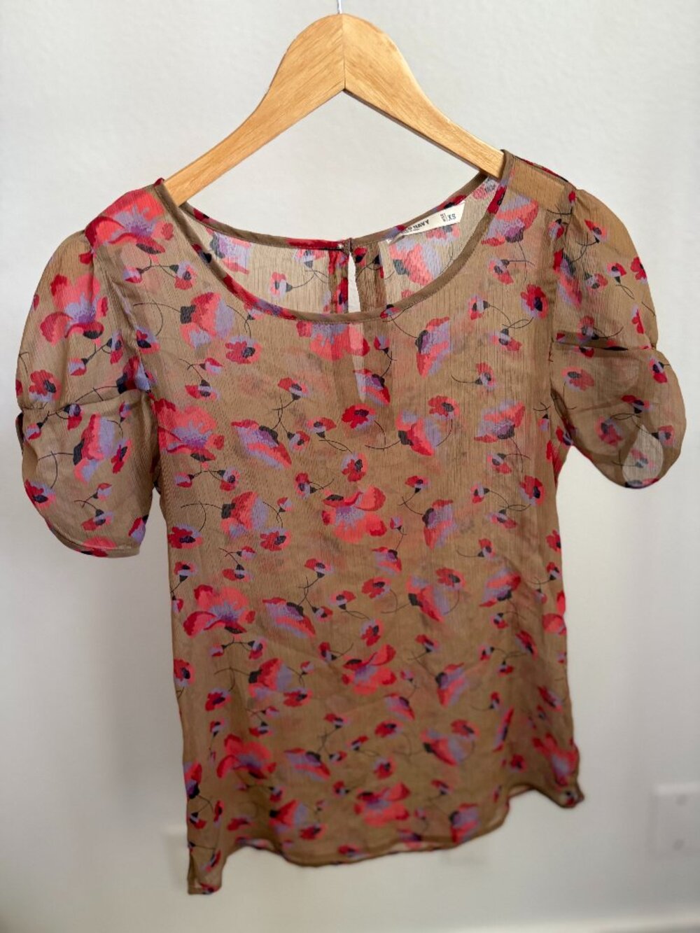Old Navy Sheer Tan Floral Short Puff Sleeve Keyhole Back Blouse Top Size XS